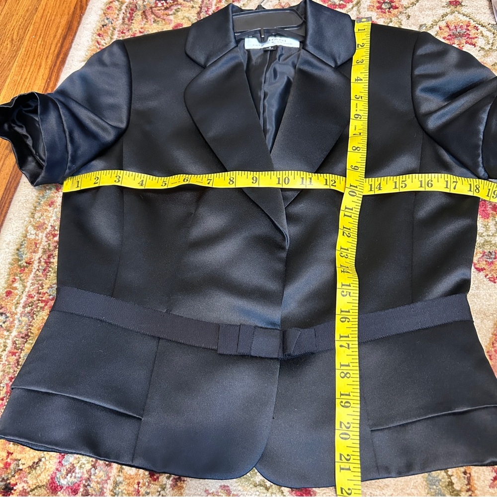 Tahari Arthur Levine Black Satin Short Sleeve Blazer Jacket - Picture 5 of 7